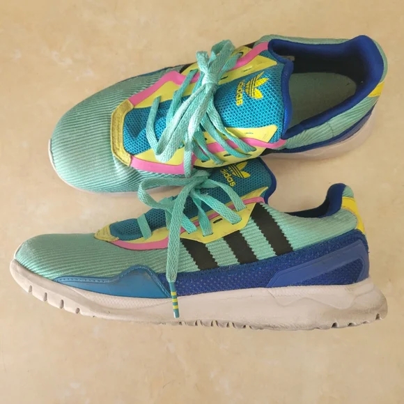 Neon Adidas - Picture 2 of 9